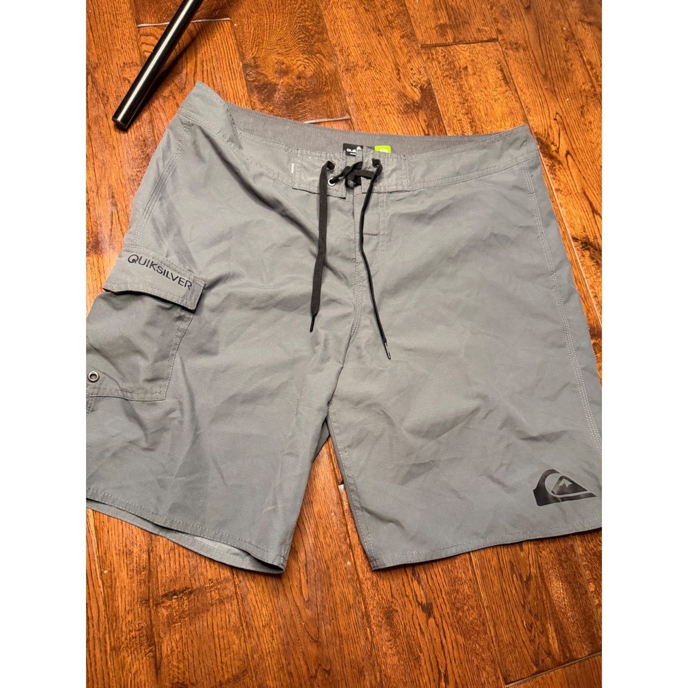 Quiksilver Mens Gray Board Shorts Surf Trunks Cargo Pocket Size 35